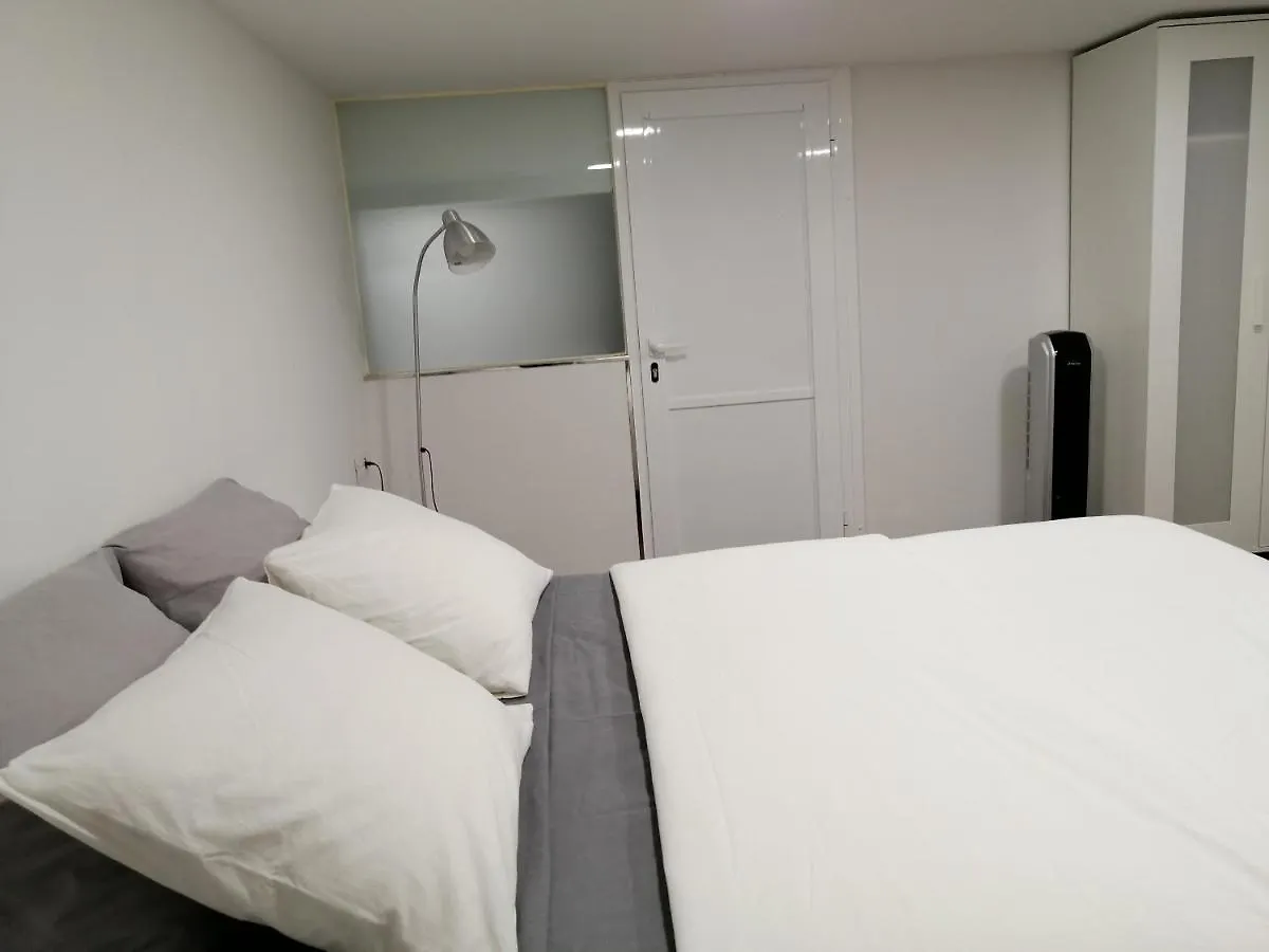Homeforguest Bioma Modern & Minimalist Apartment Santa Cruz de Tenerife Španělsko